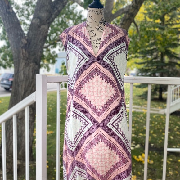 Charlie Jade Flowing Dress - Picture 1 of 11